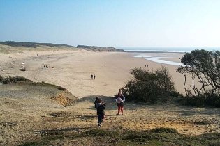 cliquez pour descendre sur la plage